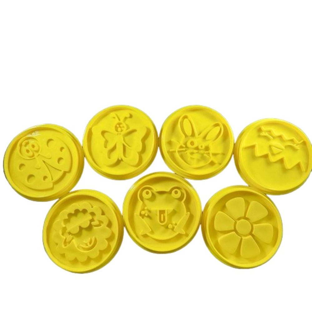 Springtime Cookie Cutters from Pampered Chef (7 pieces) NWOT